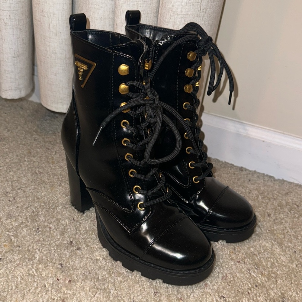 MOVING SALE! MAKE YOUR BEST OFFER!! 
Guess Neadyn heeled moto bootie
